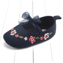 Load image into Gallery viewer, Newborn First Walkers Toddler Shoes Non-slip Baby Girls Kids Floral Shoes Princess Shoes Soft Sole Kids Toddler Infant Boots
