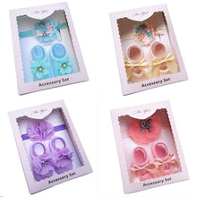 Load image into Gallery viewer, Baby Newborn Solid Color Lace Baby Bowknot Socks &amp; Princess Cute Baby Socks Hair Band Set FOr Girls Baby In Modern Design
