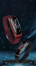 将图片加载到图库查看器，STEVVEX Men's Business Electronic Watch Simple Luxury Steel Belt Folding Buckle Sports Digital Watch For Men and woman
