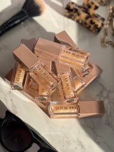Load image into Gallery viewer, Limited Edition Luxe Lip Oils
