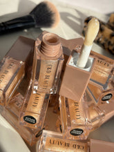Load image into Gallery viewer, Limited Edition Luxe Lip Oils
