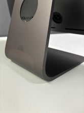 将图片加载到图库查看器，2017 Apple iMac Pro 27-inch 3.0GHz 10-Core Intel Xeon W - 128GB RAM - 2TB SSD - Radeon Pro Vega 56
