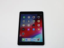 Load image into Gallery viewer, Apple iPad Air 2013 A1474 MD785LL/B 9.7-inch + 16GB &amp; WiFi (Space Gray)
