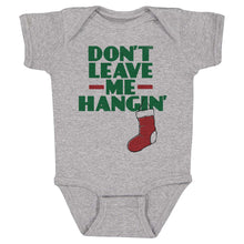 将图片加载到图库查看器，Christmas Don't Leave Me Hangin
