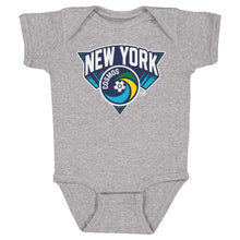 Load image into Gallery viewer, New York Cosmos Emblem WHT
