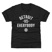 将图片加载到图库查看器，Detroit Pistons Vs. Everybody WHT
