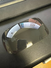 将图片加载到图库查看器，Apple Magic Mouse Multi‑Touch Surface USB‑C (2024 Model)

