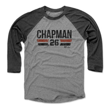 将图片加载到图库查看器，Matt Chapman San Francisco Font
