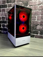 将图片加载到图库查看器，Custom White Gaming Desktop - i7  – 3.40 GHz Processor – Open Box
