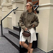 Load image into Gallery viewer, Autumn Jackets Women's 2025 New Fashion Autumn Elegant Loose Long Sleeve Women's Warm Coats Chic Street Youth Casual Jackets

