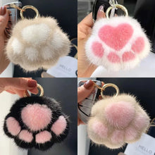 将图片加载到图库查看器，Cat Paw Plush Keychain – Cute Fluffy Faux Fur Pendant for Bags &amp; Keys
