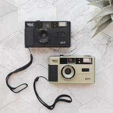 Load image into Gallery viewer, Vibe Vintage Retro 501F 35mm Reusable Non-Disposable Film Camera Black/Red/Champagne Silver/Pink
