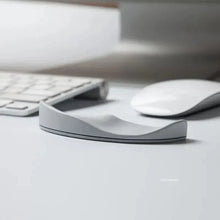 将图片加载到图库查看器，Ergonomic Gel Mouse Pad - Wrist Support &amp; Non-Slip Design
