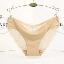 Load image into Gallery viewer, S-2XL! Seamless Low-Rise Women's Sexy Lace Lady Panties Seamless Cotton Breathable Panty Hollow Splicing Briefs Girls' Underwear
