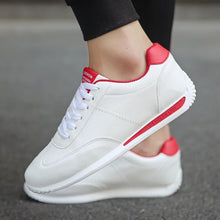 将图片加载到图库查看器，New Men Running Shoes Casual Shoes Fashion Sneakers Loafers Outdoor Male Leisure Sports Breathable Jogging Tenis Luxury Shoes
