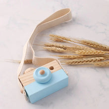 Load image into Gallery viewer, Wooden Fashion Camera Montessori Baby Toy Pendant
