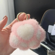 将图片加载到图库查看器，Cat Paw Plush Keychain – Cute Fluffy Faux Fur Pendant for Bags &amp; Keys
