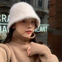 将图片加载到图库查看器，Plush fisherman hat autumn and winter basin hat round head plush high-end feeling face white bucket hat for ladies
