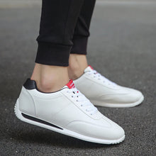 将图片加载到图库查看器，New Men Running Shoes Casual Shoes Fashion Sneakers Loafers Outdoor Male Leisure Sports Breathable Jogging Tenis Luxury Shoes
