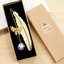 Load image into Gallery viewer, 1pc Chinese Style Metal Feather Bookmark Creative Immortal Dried Flower Butterfly Leaf Student Bookmark Teacher's Day Gift
