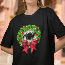 将图片加载到图库查看器，Holiday Vampire Wreath Black Tee Shirt
