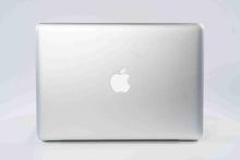 Load image into Gallery viewer, Apple MacBook Pro (15-inch Mid 2012) 2.7 GHz I7-3820QM 8GB RAM 2TB SSD (Silver)

