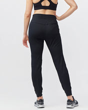 将图片加载到图库查看器，Valia Women's Black Jogger Pants
