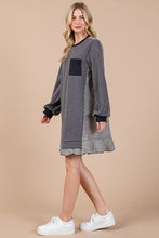 将图片加载到图库查看器，Striped Patchwork Round Neck Terry Sweatshirt Dress For Women – Casual, Trendy, Cozy, Playful, Relaxed Vibe for Everyday Wear
