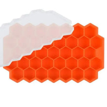 Load image into Gallery viewer, Amazing Honeycomb Ice Cube Trays Reusable Silicone Ice cube Mold Free Ice maker with Removable Lids
