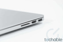 Load image into Gallery viewer, Apple Macbook Pro 13 inch 2.9GHz - 3.6GHz i7 MD831LL/A
