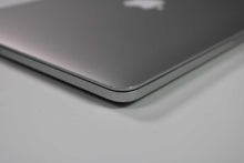 Load image into Gallery viewer, Apple MacBook Pro 13-inch 2014 2.6GHz Core i5 8GB RAM Integrated Graphics (Wear &amp; Tear Special)
