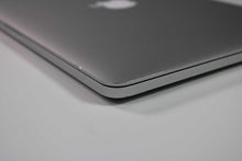Load image into Gallery viewer, Apple MacBook Pro 13-inch 2014 2.6GHz Core i5 8GB RAM Integrated Graphics (Wear &amp; Tear Special)
