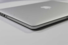 Load image into Gallery viewer, Apple MacBook Pro 13-inch 2014 2.6GHz Core i7 8GB RAM Integrated Graphics (Wear &amp; Tear Special)
