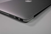 Load image into Gallery viewer, Apple MacBook Pro 15-inch 2013 2.7GHz Core i7 16GB RAM Dual GPU (Wear &amp; Tear Special)
