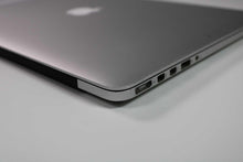 Load image into Gallery viewer, Apple MacBook Pro 15-inch 2013 2.8GHz Core i7 16GB RAM Dual GPU (Wear &amp; Tear Special)
