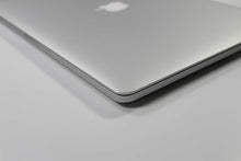 将图片加载到图库查看器，Apple MacBook Pro 15-inch 2014 2.5GHz Core i7 15" 16GB RAM Dual Graphics (Wear &amp; Tear Special)
