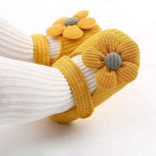 Load image into Gallery viewer, Baby Soft Sole Toddler Shoes
