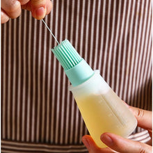 将图片加载到图库查看器，Barbecue Oil Brush Oil Dispenser with Brush High Temperature Resistant Silicone Seasoning Bottle Brush Kitchen Baking Gadgets  Barbecue Oil Brush Portable Oil Brush Temperature Resistant Silicone Oil Brush
