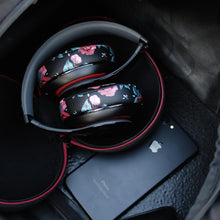 将图片加载到图库查看器，Beats Studio Earpads

