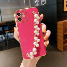 Load image into Gallery viewer, Beautiful White Pearl Chain Gold Color Plating Straight Edge Phone Case for iPhone 13 11 12 Pro Max Case for iPhone X XS MAX XR 7 8 Plus Phone Case Plating Pearl Chain Wrist Bracelet Cover
