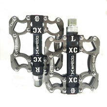 将图片加载到图库查看器，Bicycle Pedals Sealed 2 Bearing Cleats Pegs Road Mountain Bike Pedal Aluminum Alloy Anti-slip Cycling Parts Mountain Bike Pedals Bicycle Flat Pedals Aluminum Sealed Bearing Lightweight Platform For Road Mountain
