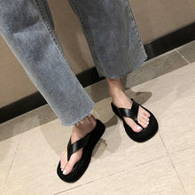 将图片加载到图库查看器，Black White Thick Bottom Flip Flops Women Famous Design Clip Toe Slippers Platform Slides Beach Comfort Thong Style Flip Flops Sandals For Women With Arch Support For Comfortable Walk
