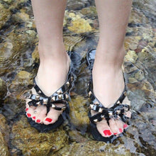 Load image into Gallery viewer, Bowknot Sandals Summer Woman Beach Flip Flops Beautiful Shoes PVC Slides Girls Sandals Slip On Flat Dress Sandals Summer Fashion Cute Flat Slip On Slides Flip Flops
