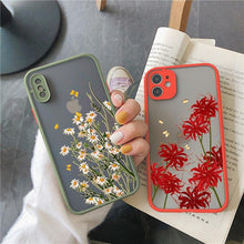 将图片加载到图库查看器，Butterfly Lavender Flower Phone Case For iPhone 13 mini 14 pro max Hard Shockproof Cover Floral Design Built-in Lens Protection Beautiful Design Transparent Back Case Cover for iPhone
