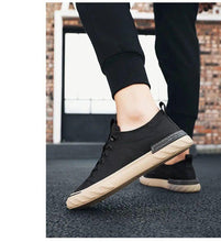 将图片加载到图库查看器，Canvas Men's Comfortable All-match Sneakers Breathable Cloth Casual Sports Flats Men Lightweight Outdoor Walking Sneakers Modern Design

