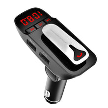 将图片加载到图库查看器，Car FM Transmitter with Wireless Earpiece 2 USB Charge Ports
