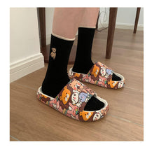 将图片加载到图库查看器，Cartoon Couple Fashion Bear Sandals Non-Slip Thick-Soled Indoor And Outdoor Slippers Men's Flip Flops Athletic Slide Sandals Flat Slip On Sandals For Women Summer Slippers
