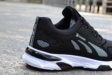 将图片加载到图库查看器，Casual Sneakers Cushioning Outdoor Running Shoes For Men Non-slip Sport Shoes Professional Athletic Training Men Air Trail Mesh Sneakers Walking Cross Training Tennis Sports Sneakers
