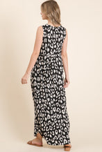 Load image into Gallery viewer, Leopard Maxi Dress with Pockets – Trendy Leopard Print Dress, Pocketed Maxi Dress, Shirred Waist Dress, Comfortable Leopard Dress, Stylish Maxi Dress, Chic Animal Print Dress, Casual Chic Maxi Dress
