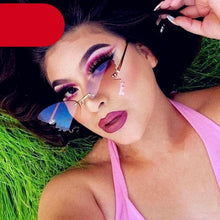 将图片加载到图库查看器，Charming Butterfly Sunglasses Women Luxury Design Glasses Women Summer Oversized Anti-reflective Eyeglasses Women Cool Fashion Trendy Sunglasses
